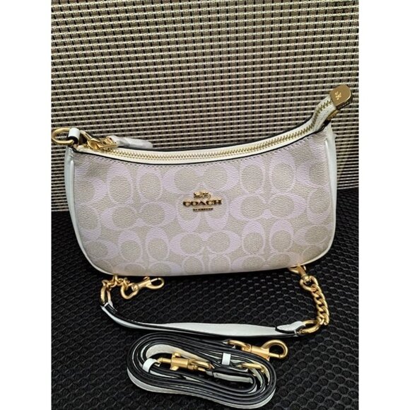 Coach Teri Shoulder Bag In Signature Canvas - Picture 1 of 8